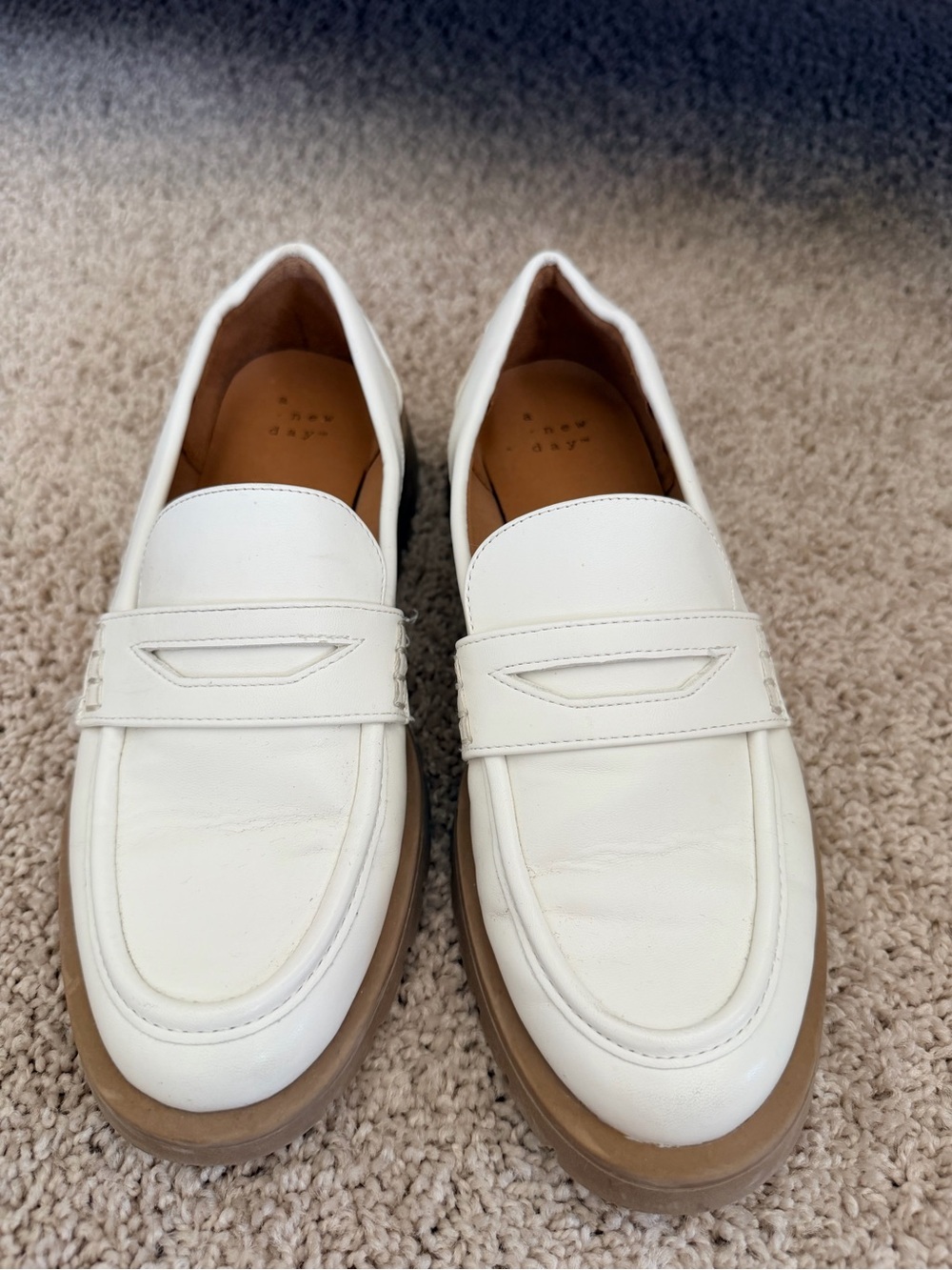 A new day cream loafers 6.5